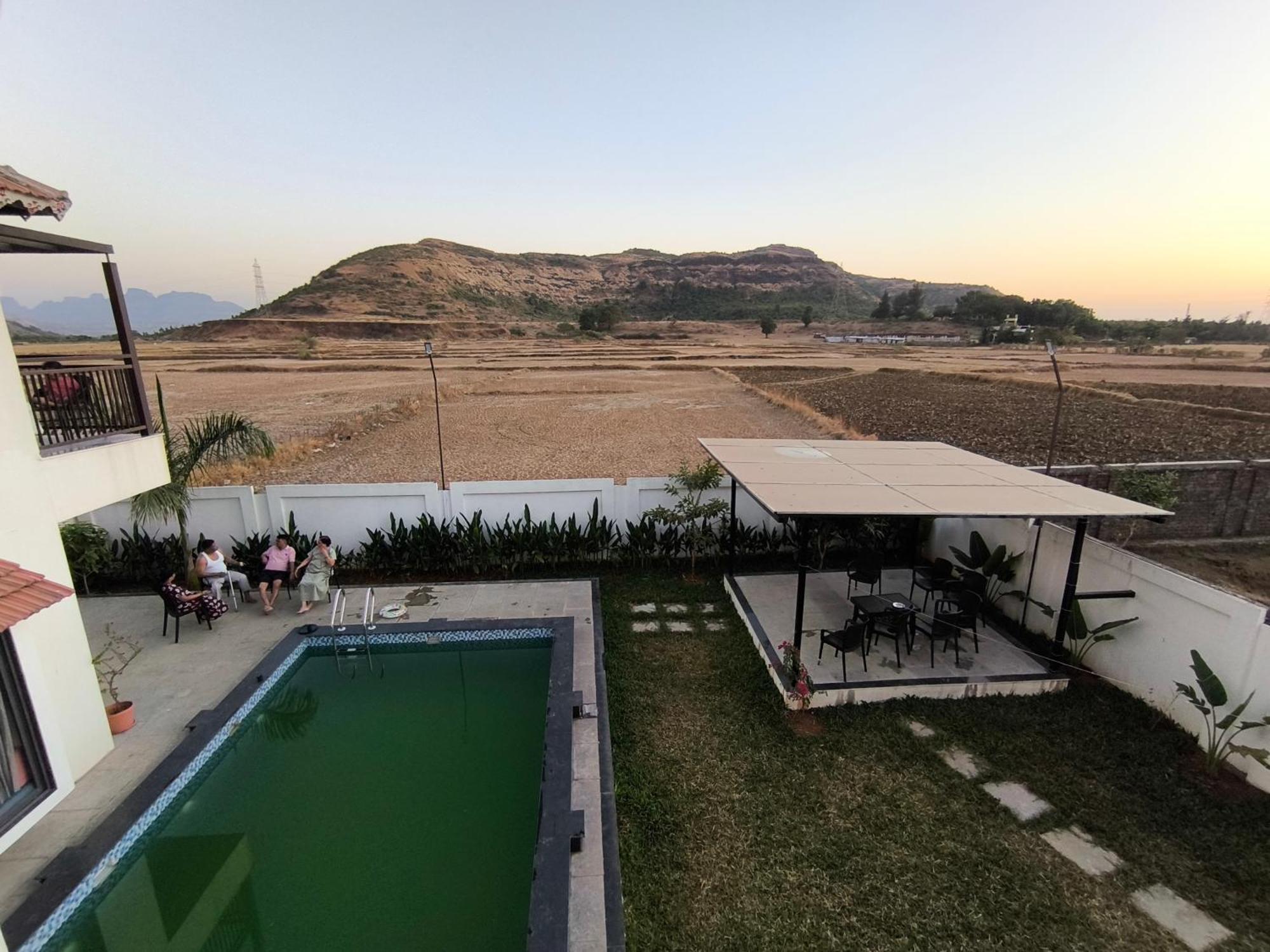 Mount Lake Villa Resort 伊加特普里 外观 照片